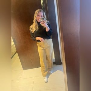 Meet your Posher, Robyn